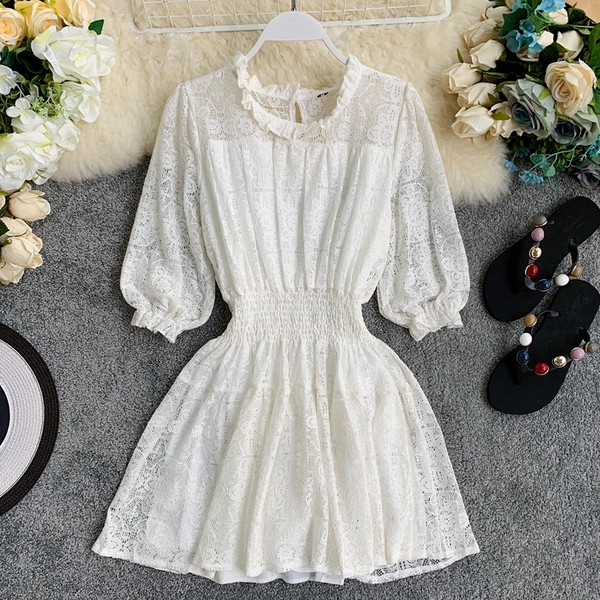 Rochie de dama din dantela alb si negru