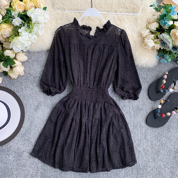 Rochie de dama din dantela alb si negru