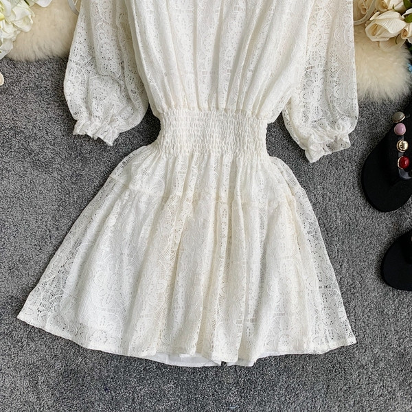 Rochie de dama din dantela alb si negru