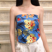 Bustiera moderna de dama in albastru si bej cu model floral