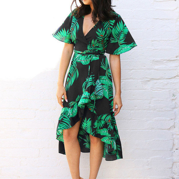 Rochie moderna de dama cu maneci scurte si model asimetric cu decolteu in V