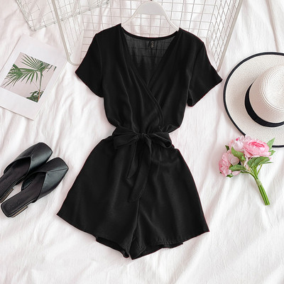 Salopetă scurtă de damă modernă cu mâneci scurte în mai multe culori