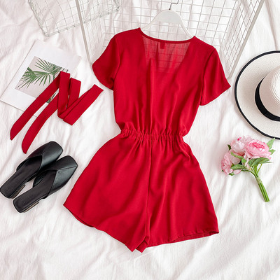 Salopetă scurtă de damă modernă cu mâneci scurte în mai multe culori