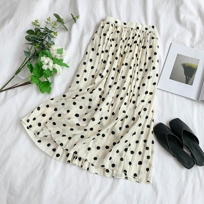 Fusta de dama moderna plisata cu buline in mai multe culori