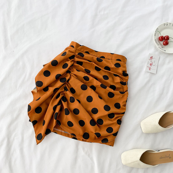 Fusta de dama moderna cu buline in trei culori