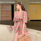 Цветно дамско сако с 3/4 ръкав и връзки на талията