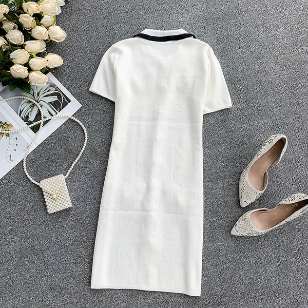 Rochie moderna de dama cu guler de culoare alba