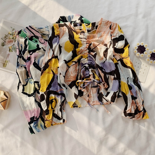 Bluză de damă modernă în două culori cu mâneci lungi