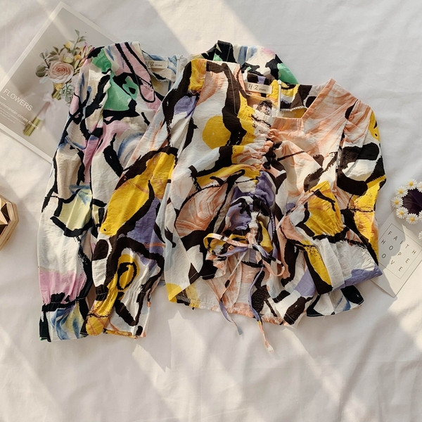 Bluză de damă modernă în două culori cu mâneci lungi