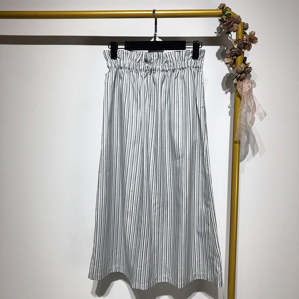 Fusta lunga in dungi cu nasturi si talie elastica