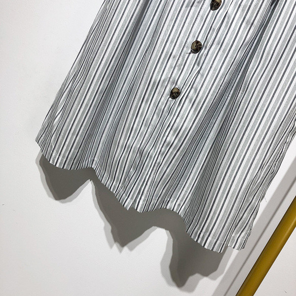 Fusta lunga in dungi cu nasturi si talie elastica