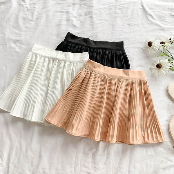 Fusta scurta plisata de dama moderna in trei culori