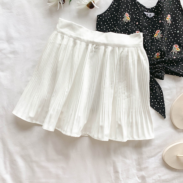 Fusta scurta plisata de dama moderna in trei culori