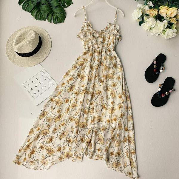 Дамска дълга рокля с тънки презрамки и флорален десен в два цвята