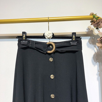 Fusta lunga de dama cu nasturi si curea de culoare neagra