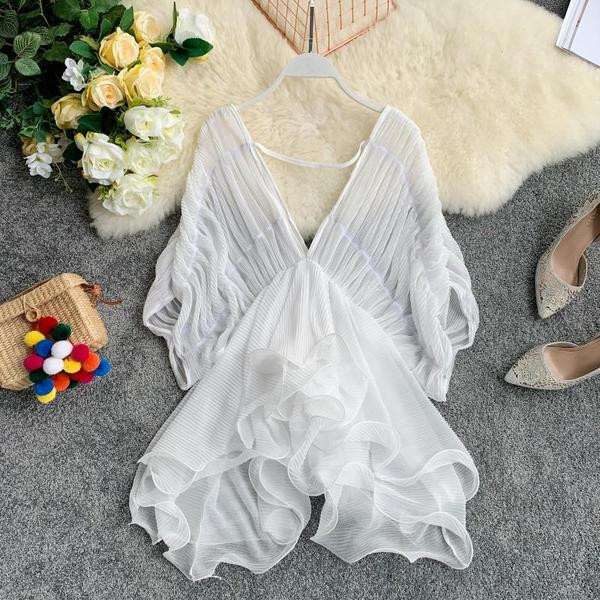 Cămașă pliată de damă, elegantă, cu decolteu în V