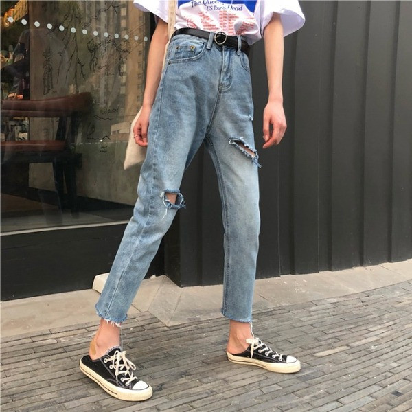 Blugi casual de dama cu motive rupte si talie inalta de culoare deschisa