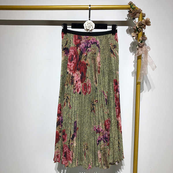 Fusta lunga plisata cu model floral