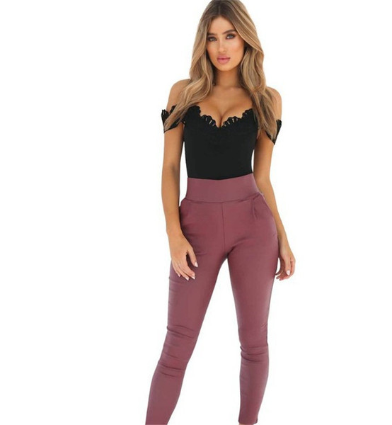 Body de dama modern cu dantela in alb si negru