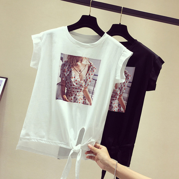 Tricou de dama modern cu imprimeu in culoare alb si negru si conexiune