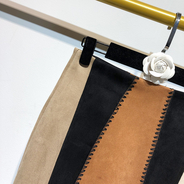 Fusta scurta moderna de dama cu fermoar