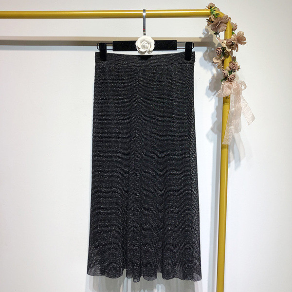 Fusta de dama lunga din tul cu efect stralucitor