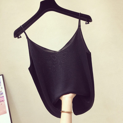 Maieu modern de damă, cu bretele subțiri în patru culori și un decolteu adânc