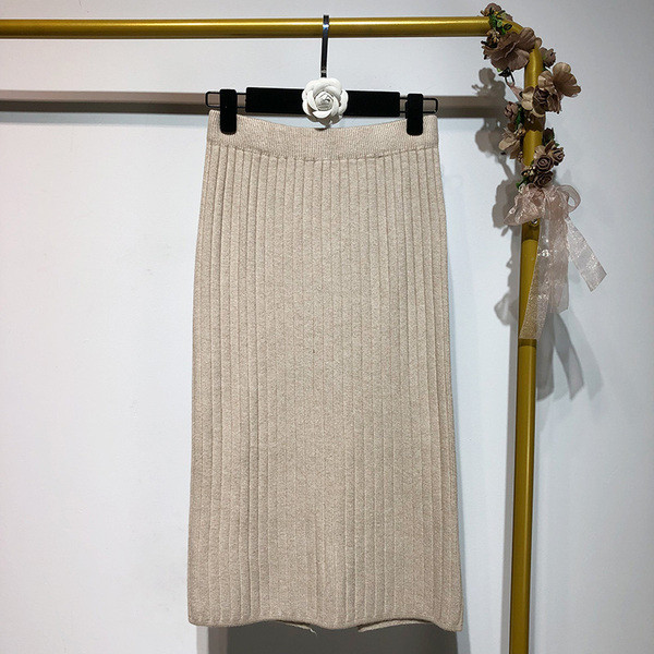 Fusta lunga plisata din tricotat subtire in doua culori