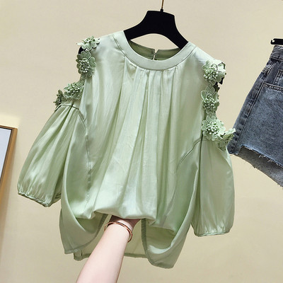 Bluză de damă modernă cu umerii goi și broderie în trei culori