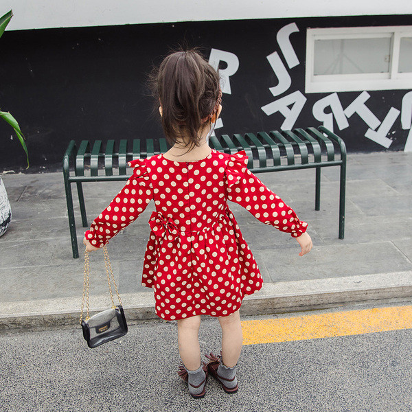 Rochie actuală pentru copii cu mâneci lungi în roșu