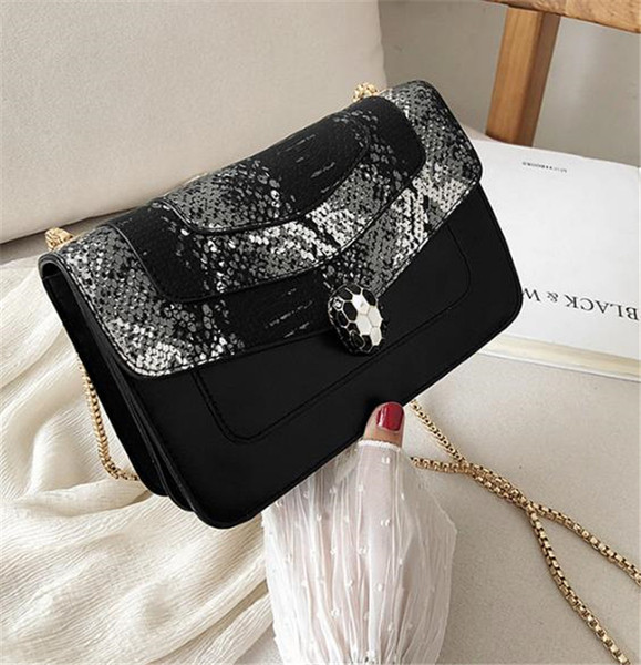 Geanta de dama moderna cu lant metalic in mai multe culori