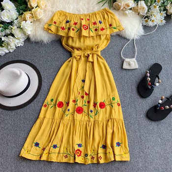 Rochie moderna de dama cu panglica si broderie