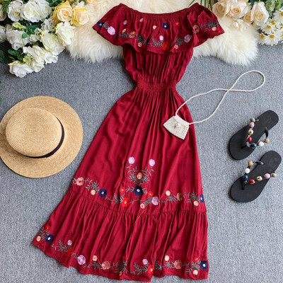 Rochie lunga de dama cu broderie in diferite culori