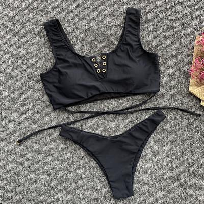 Costum de baie modern din două piese negru cu cravate