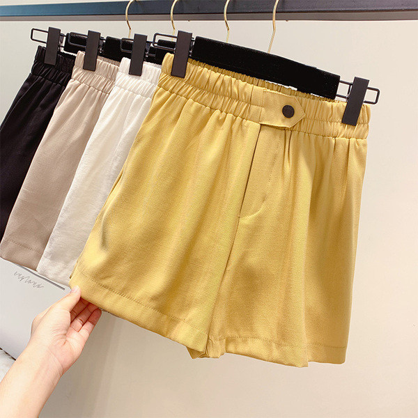 Pantaloni scurți casual de damă cu elastic este de patru culori