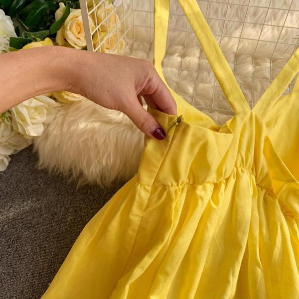 Rochie moderna de dama cu bretele subtiri si panglica de culoare galbena