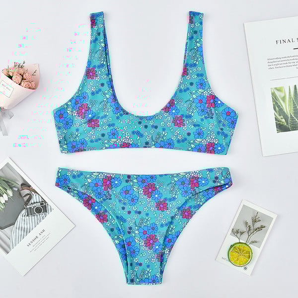 Costum de baie de damă din două piese albastru cu model floral