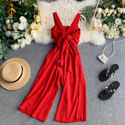 Salopetă modernă de damă în roșu și negru, cu bretele largi