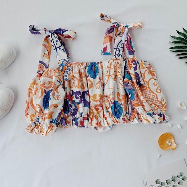 Bluză scurtă de damă modernă cu mâneci scurte și model colorat