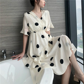 Rochie de dama actuala cu buline in doua culori cu decolteu in V