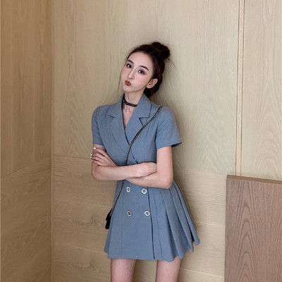 Rochie modernă de damă în albastru cu decolteu în V