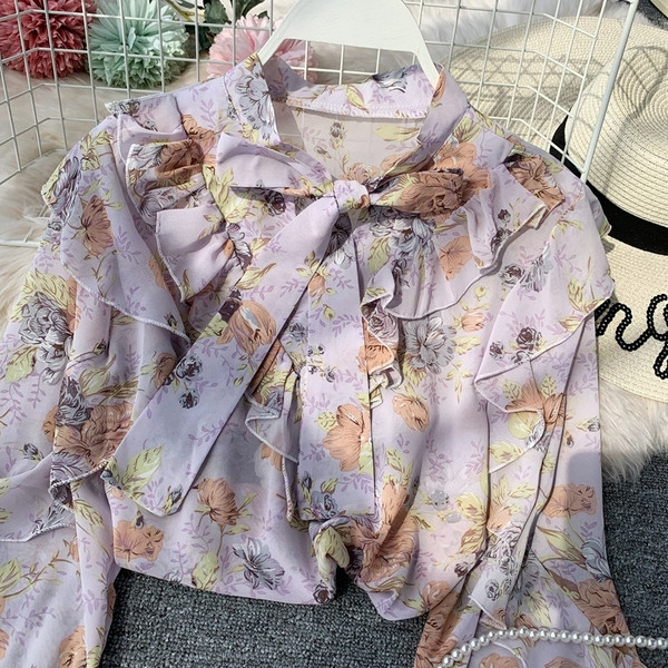 Cămașă modernă de damă cu model floral și panglică