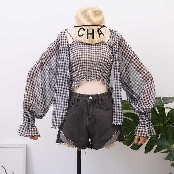 Cămașă modernă de damă în roz, alb și negru