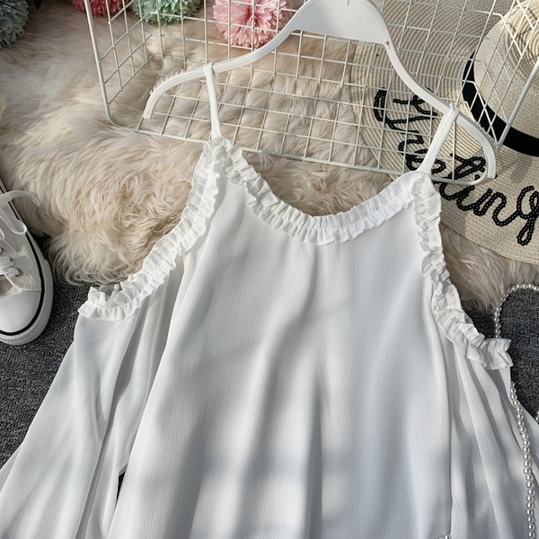 Cămașă elegantă de damă cu umerii goi, în alb și negru