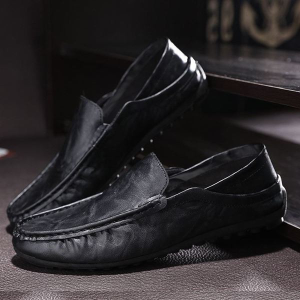 Model nou de mocasini barbatesti din piele ecologica in trei culori