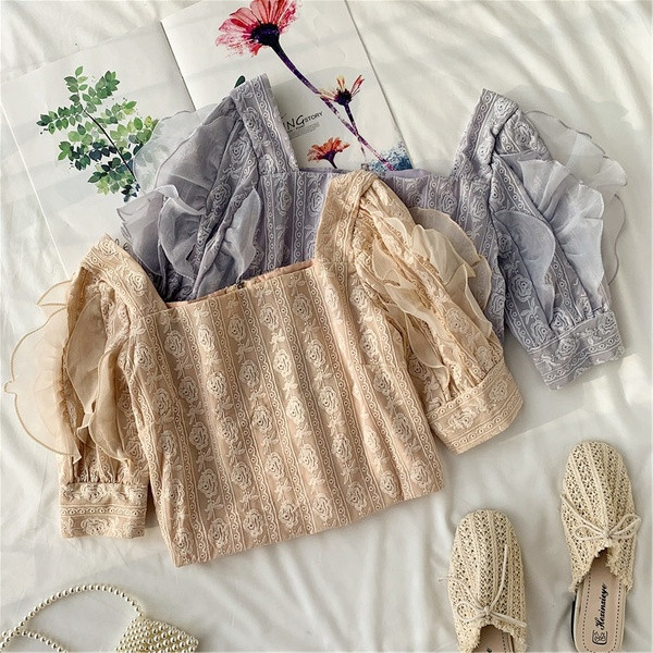 Bluză de damă modernă cu broderie în două culori