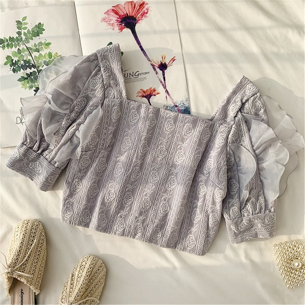 Bluză de damă modernă cu broderie în două culori