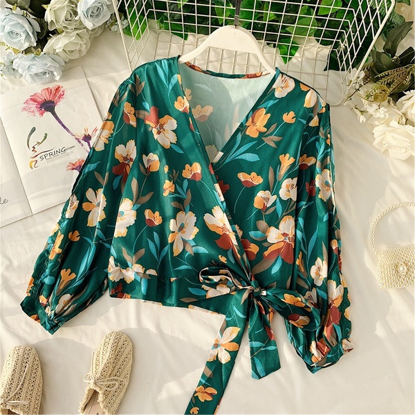 Cămașă modernă de damă cu model floral