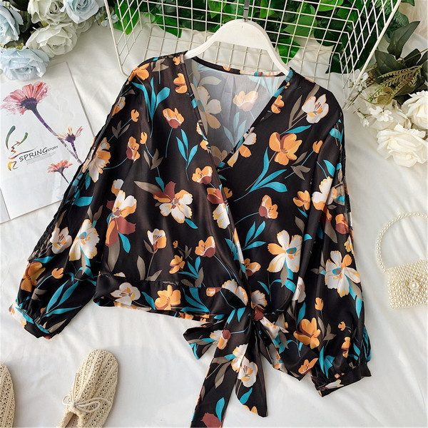 Cămașă modernă de damă cu model floral