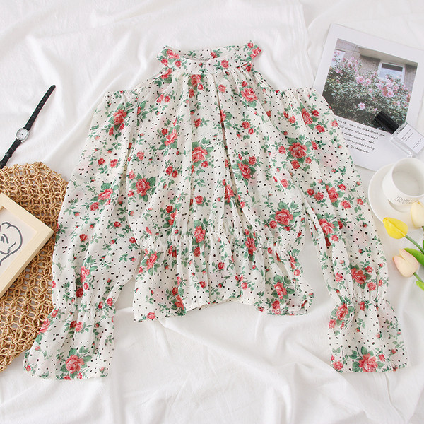 Bluza de dama model nou cu umerii goi si motive florale in mai multe culori